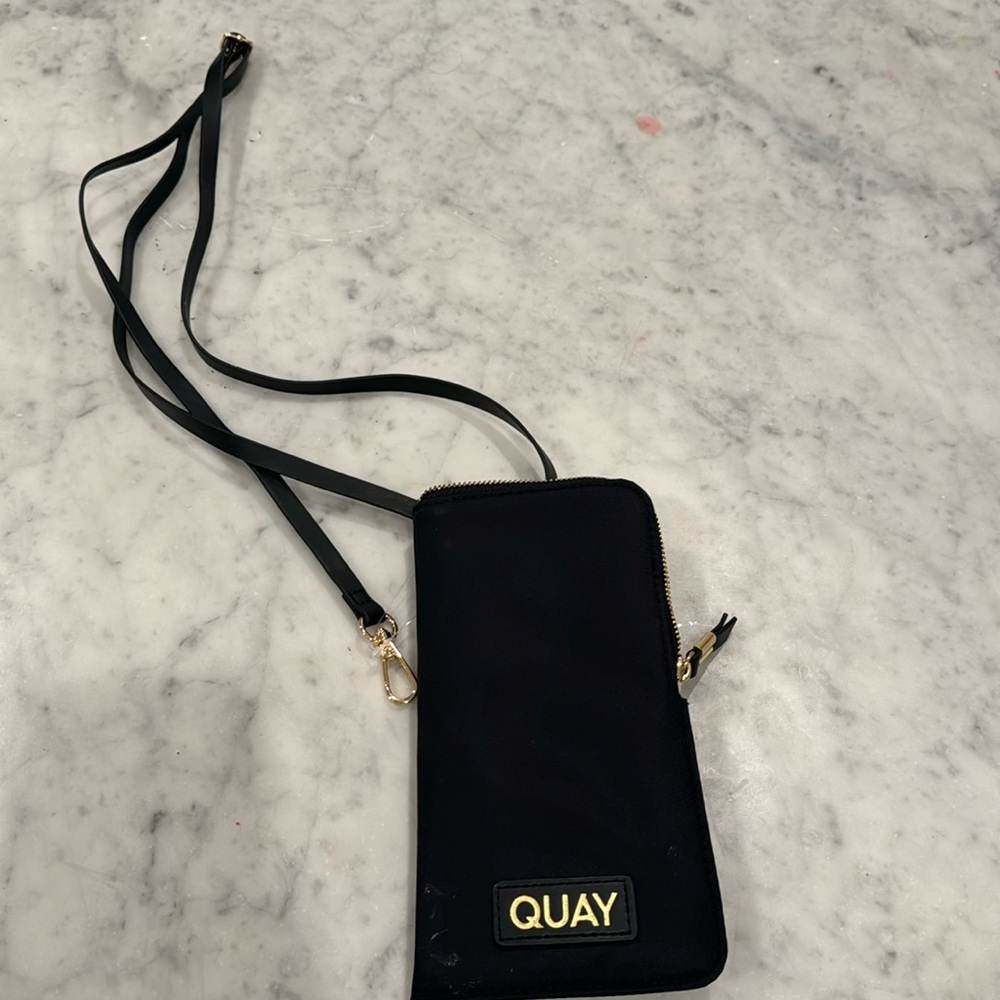 Quay Sunglasses Case